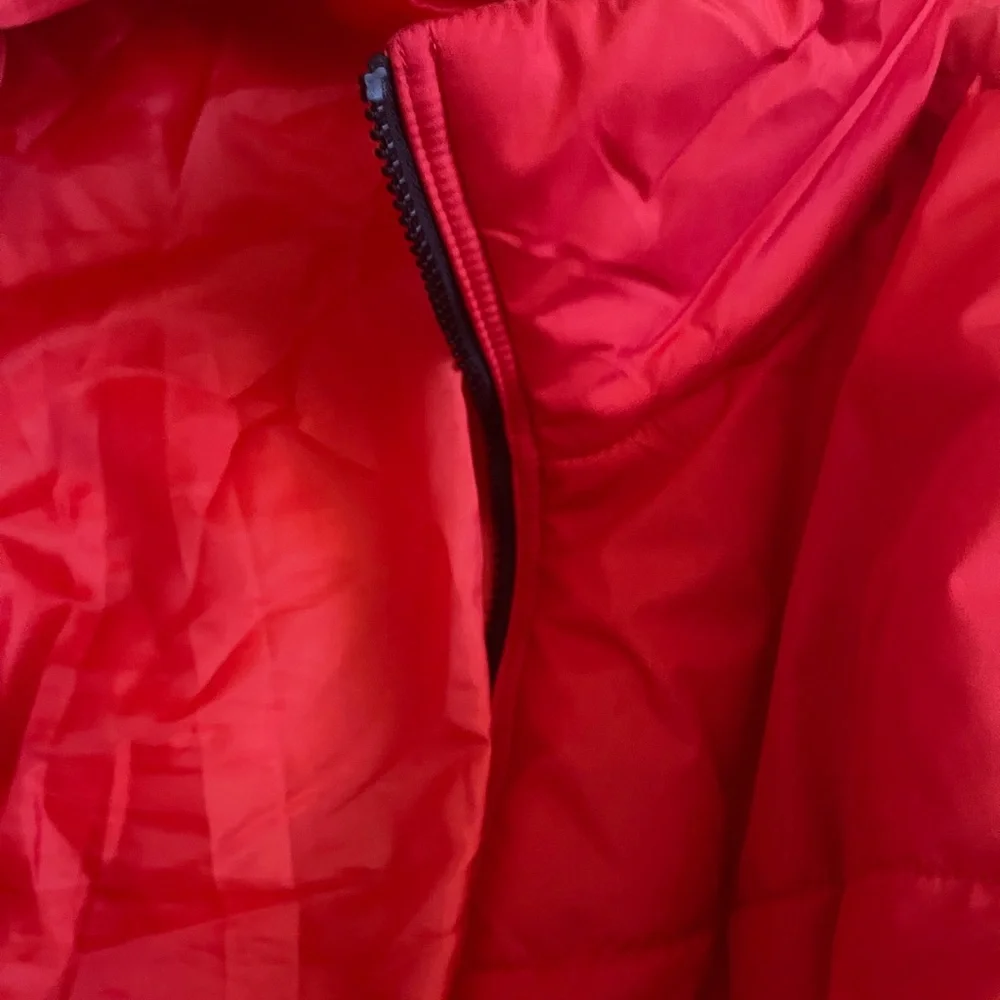 LIKE NEW puffer jacket - Picture 8 of 16